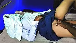 Guru SLTP Ajak Siswinya Nyobain Vibrator yang Baru Dibeli