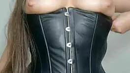 la duena del bar hace un video especial penetrando su hermosa y enorme concha para su nuevo cliente le encanta la verga de extranos full on xred sheer 2