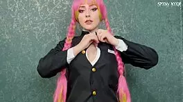 Kanroji Mitsuri Enjoys A Peaceful Moment With Her Pink Attire