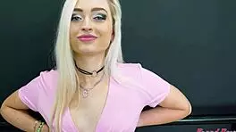blonde beauty kelsey starlette stuffs her twat with a dildo and a big cock