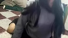 College Girl Begs For Recharge, Offers Creampie Reward In Homemade Video!