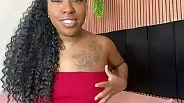 joi- minha buceta t� piscando de tes�o quero gozar junto com voc� safadinho vai me d� seu leitinho agora