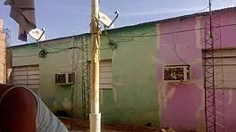 Mi vecino no aguanta las ganas de verme mi culo grande con mi vestido corto