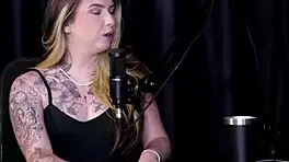 seu forte é exibição se sente autêntica tem falta das preliminares não sai com homens sem planos e quando beijou mulheres - just joana watch on sheer red