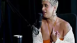 seu forte é exibição se sente autêntica tem falta das preliminares não sai com homens sem planos e quando beijou mulheres - just joana watch on sheer red