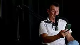 They said he never paid pension for andressa urach, went to breeders party, doesn't take medicine to get hard, and the daughter's flaws - carlos urach watch on sheer red