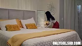 Oily Little 18+ Puck