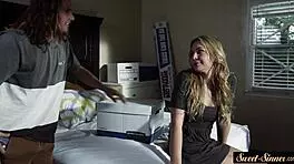 少女宝贝在感性前戏后被操