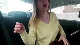 why does that cute bitch jerk her wet pussy in the taxi?
