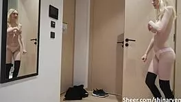 She forgot the tip and got fucked hard by the delivery boy!