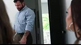 Lovely Thick Milf Melanie Hicks Shares Fat Cock With Dani Blu