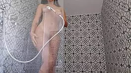 I had a very hot and sensual shower with my beautiful latina babe 😘