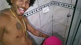 Pretinha Baiana Mamando E Chupando O Roludo No Banho