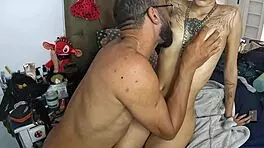 aquela mamada com o corno na video chamada sheik de floripa botando a dread pra mamar no kmarote