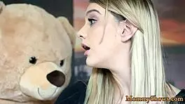 i'm busty milf queening cute girl in lesbian scene