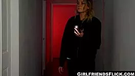 Two cute teens start kissing, then dive into passionate lesbian scissoring