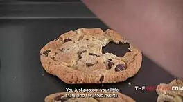 Is My Bottom Shaking While I Bake For Freeuse Facial?