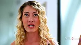 i got my frend to suck my boyfrend's big cock