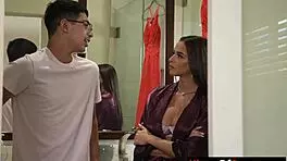 Inexperienced guy needs mature woman's sex advice for hardcore fucking