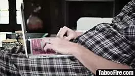 Group of teens and milfs in hardcore threesome 😈