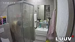Luuv Kareflore Films Real Amateur Shower Routine For Show