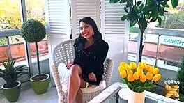 Christina Rencontre Sally et S'initie aux Plaisirs Lesbiens