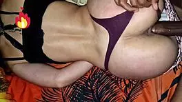 mi pequeño hermanastro viene a escondidas a mi habitación para que le quite la virginidad