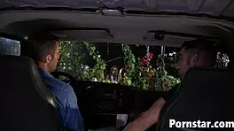 Sexy Jessi Summers Pussy Licked in the Shower