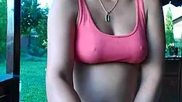 look at this teen stripping outdoors, camel toe showing