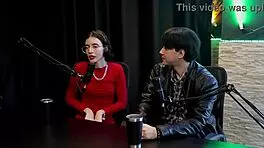 Curtia se exibir bem novinha a pandemia lan�ou mulheres no porn� contou pra m�e e quando vendeu seu primeiro nude - yastrixx watch on sheer red