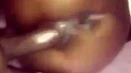 la skinny aime les grosses bites noires en chevauchant