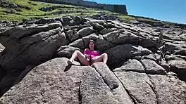 Curvy Milf Cums Ecstatically