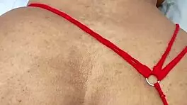 Oh dios mio mi padrastro esta obsesionado con mi gran culo solo quiero darme anal todo el dia