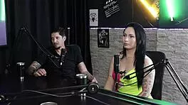 Nas plataformas fazem conteudo caseiro nao sente atracao por mulher