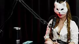 Seu primeiro atendimento na festa termina com as meninas ganhando dinheiro e preenchendo o vazio interno - victoria rubro no sheer red