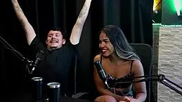 Viraram Acompanhante Era Clt Teve Um Cara Que N�o Sabia Transar O Cliente Pesava 200kg E Ficou Com Medo De - Casal Kaliente Watch On Sheer Red