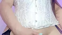 mexican milf with huge cameltoe does double vaginal for stranger!