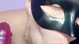 mexican milf with huge cameltoe does double vaginal for stranger!