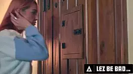 The little dragon pranks roommate Jasmine with hookup Aria in bed.