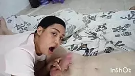 Big ass brunette gets fucked by virgin