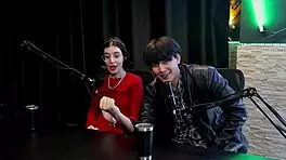 se exibiu de lingere depois de responder em quem mama senta e passa