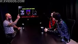 se exibiu de lingere depois de responder em quem mama senta e passa