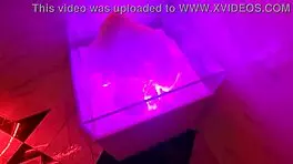 deutsche schlanke brünette teen fickt im urlaub