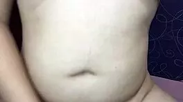 filipina girlfriend shows off her nice ass body