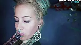 skinny inked girl squirts from intense solo gaping play