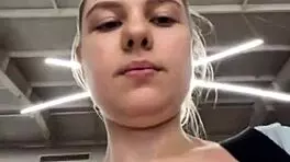 bbw gym slut fingers pussy before extreme anal pounding