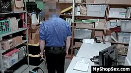 lp officer slams shoplifter hard right on the spot