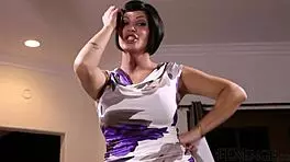 Incredible Lesbian Threesome Ignites Overwhelming Passion and Desire in 4K