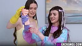 Influencer Babes Beg for Group Cum in Wild 4some Fuck