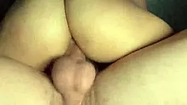 娇小18+拉丁妹梅尔斯·布兰科斯紧逼挨俩壮汉惩罚